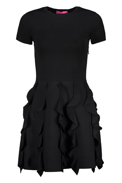 VALENTINO SHORT BLACK DRESS WITH AN ELEGANT CRINKLE EFFECT