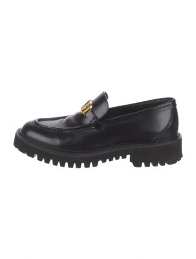 Pre-owned Valentino Garavani Signature Logo Leather Loafers In Black
