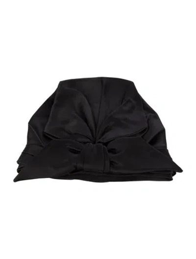 Pre-owned Valentino Garavani Silk Turban In Black