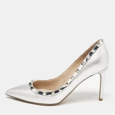 Pre-owned Valentino Garavani Silver Foil Leather Rockstud Pointed Toe Pumps Size 37.5