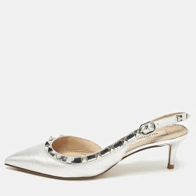 Pre-owned Valentino Garavani Silver Patent Leather Rockstud Slingback Pumps Size 36