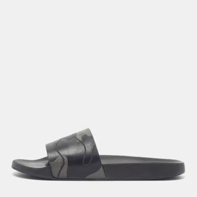 Pre-owned Valentino Garavani Size 44 Black Camo Print Rubber Pool Slides
