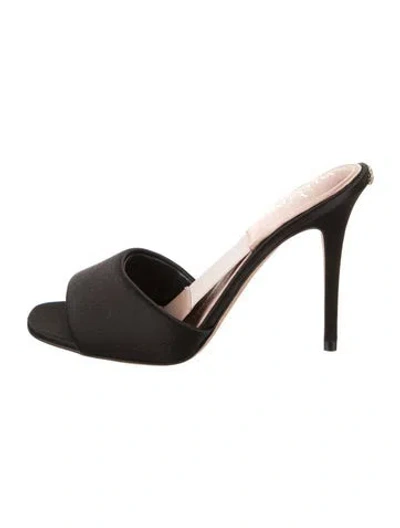 Pre-owned Valentino Garavani Slides In Black