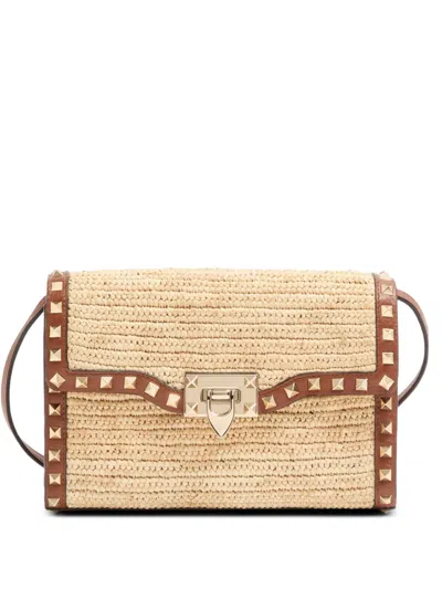 Valentino Garavani Small Leather-raffia Rockstud Shoulder Bag In Neutral