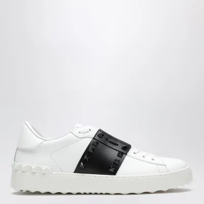 Valentino Garavani Valentino Rockstud Untitled Leather Sneaker In White