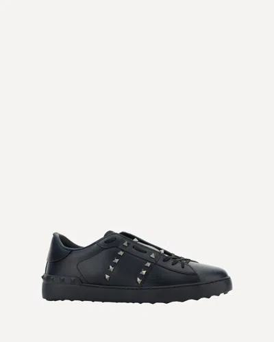 Valentino Garavani Valentino Rockstud Untitled Sneakers In Black