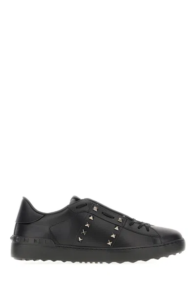 VALENTINO GARAVANI BLACK LEATHER ROCKSTUD SNEAKERS