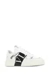 Valentino White Low-top Calfskin Vl7n Sneakers In White