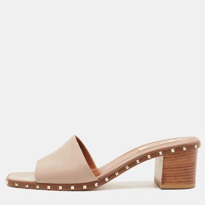 Pre-owned Valentino Garavani Soul Rockstud Size 39 Beige Leather Slide Sandals