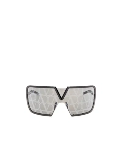 Valentino Square Frame Sunglasses In Black
