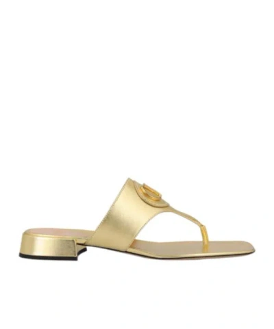 Valentino Garavani `vlogo Signature` Thong Sandals In Gold