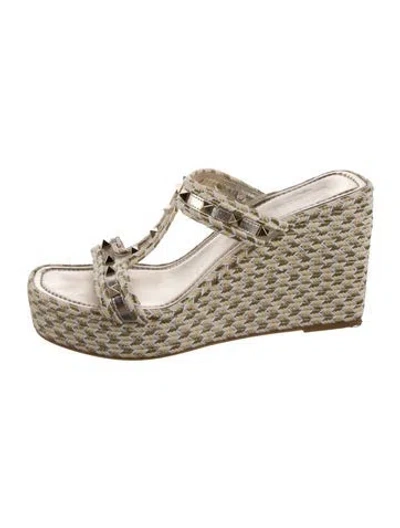 Pre-owned Valentino Garavani Straw Patterned Espadrilles In Neutral