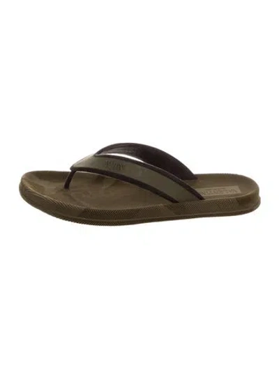 Pre-owned Valentino Garavani Suede Flip Flops In Green