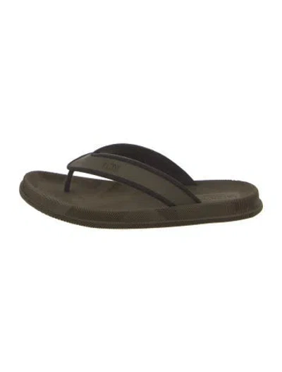 Pre-owned Valentino Garavani Suede Flip Flops In Green