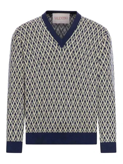 Valentino Geometric Zigzag Knitwear With V-neck Design In Gray
