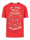 Valentino Garavani T-shirt With Le Chat De La Maison Print In Red