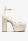 Valentino Tan-go 155 Platform Pumps In Patent Leather In Ivory