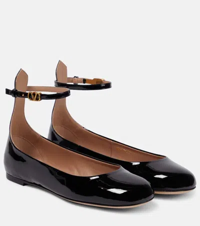 Valentino Garavani Tan-go Patent Leather Ballet Flats In Black