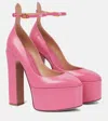 Valentino Tan-go Patent Leather Platform Pumps In Pink