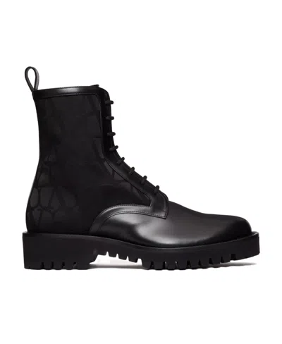 VALENTINO GARAVANI VALENTINO	TOILE ICONOGRAPHE ROUND TOE COMBAT BOOTS