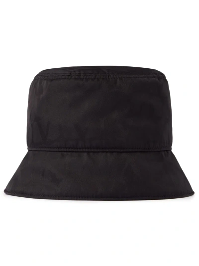 Valentino Garavani Toile Iconographe Reversible Bucket Hat In Black