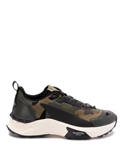 VALENTINO GARAVANI `TRUE ACT` SNEAKERS