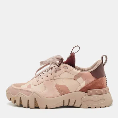 Pre-owned Valentino Garavani Two Tone Camo Print Canvas And Leather Rockrunner Sneakers Size 38 In Pink