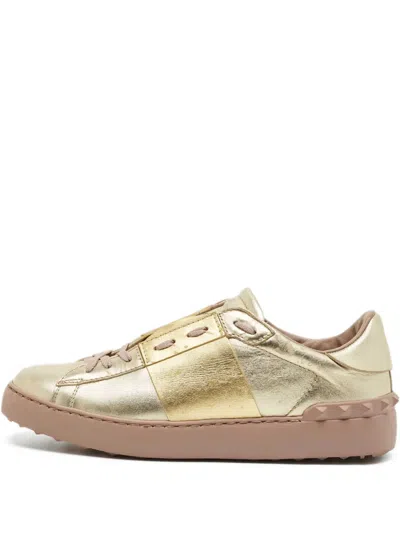 Pre-owned Valentino Garavani Two-tone Leather Sneakers In Gold