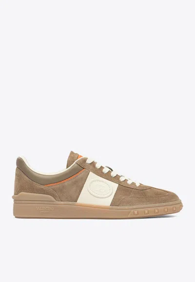 Valentino Garavani Upvillage Leather Low-top Sneakers In Neutral