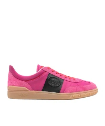 VALENTINO GARAVANI VALENTINO GARAVANI LOGO DETAILED LACE-UP SNEAKERS