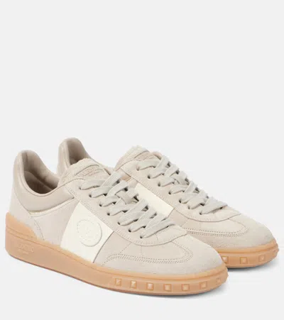 Valentino Garavani Upvillage Bicolor Stripe Low-top Sneakers In Beige
