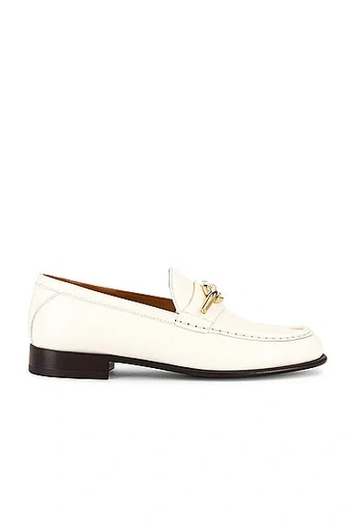 Valentino Garavani 25mm V Logo Gate Leather Loafers In Ivory