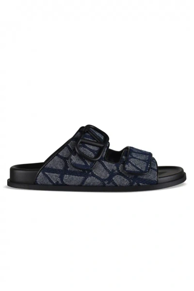 VALENTINO GARAVANI V LOGO SANDALS