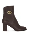 Valentino V Logo Signature Boot In Fondant
