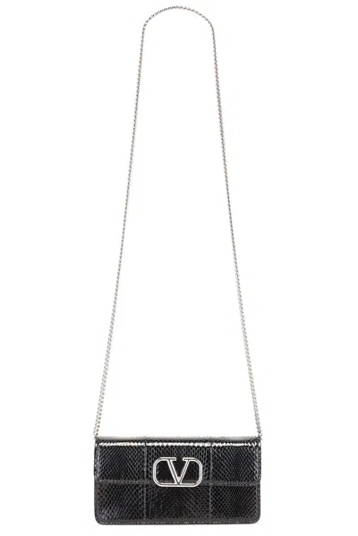 Valentino Garavani V Logo Strap Wallet In Nero