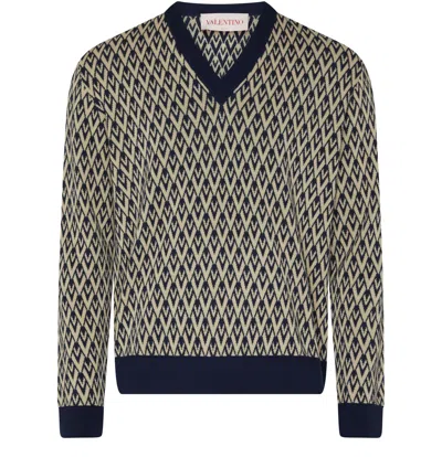 Valentino Geometric Zigzag Knitwear With V-neck Design In Gray