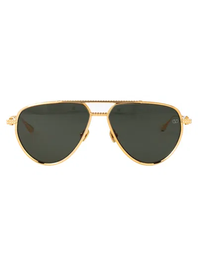Valentino V-stud-ii Sunglasses In 133a-gld