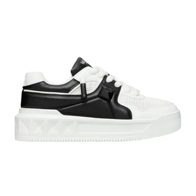 Pre-owned Valentino Garavani Valentino Valentino One Stud Low 'white Black' | Men's Size 42.5