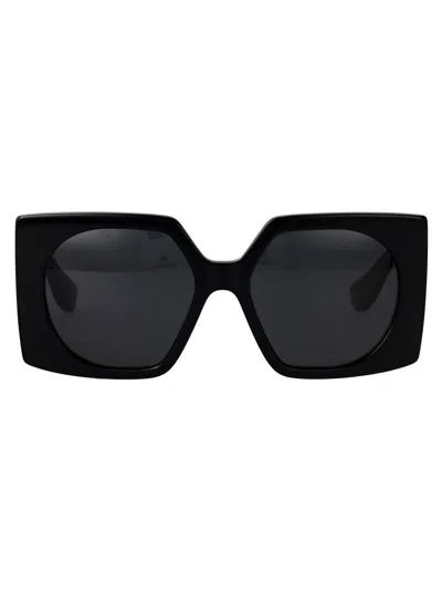 Valentino Garavani Valentino Valentino Vg0002s 001 In Black