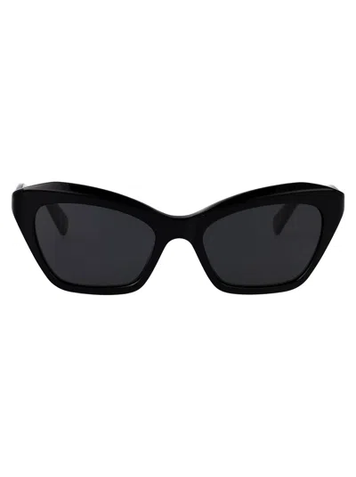Valentino Garavani Valentino Valentino Vg0009s 001 In Black