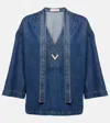Valentino V-plaque Denim Blouse In Blau