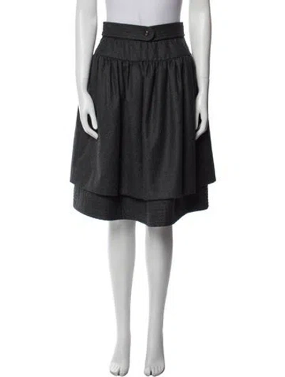 Pre-owned Valentino Vintage Knee-length Skirt In Gray