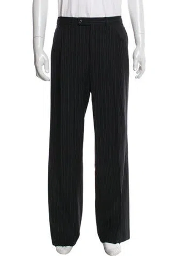 Pre-owned Valentino Virgin Wool Pants In Black