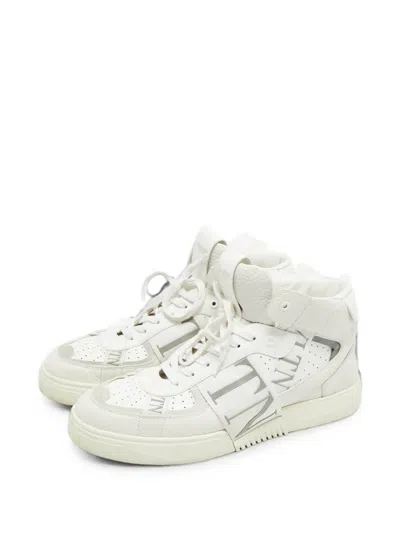Pre-owned Valentino Garavani Vl7n High-top Sneakers In White