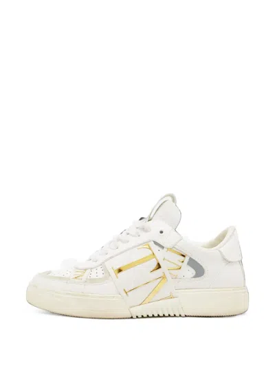 Pre-owned Valentino Garavani Vl7n Low-top Sneakers In White