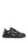 Valentino Panelled Logo-detail Sneakers In Black
