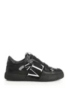 Valentino Panelled Logo-detail Sneakers In Black
