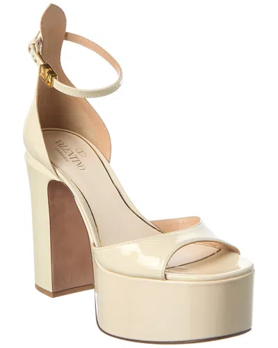Valentino Garavani Valentino Vlogo 120 Patent Platform Sandal In Neutral
