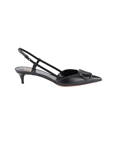 VALENTINO GARAVANI VALENTINO VLOGO PLAQUE POINTED TOE PUMPS