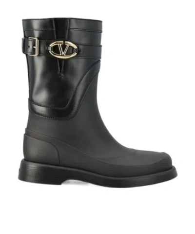 VALENTINO GARAVANI VALENTINO	LOGO PLAQUE ROUND TOE BOOTS